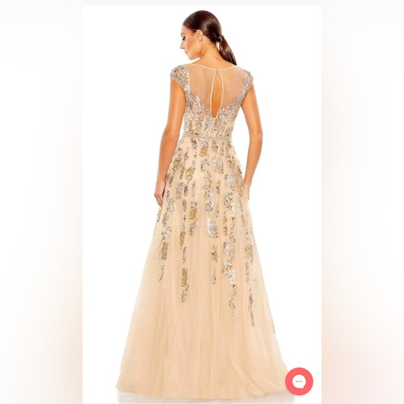 Embellished cap sleeve evening gown - Picture 3 of 4